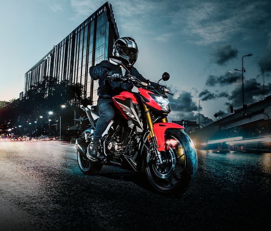 CB 300F 2027
