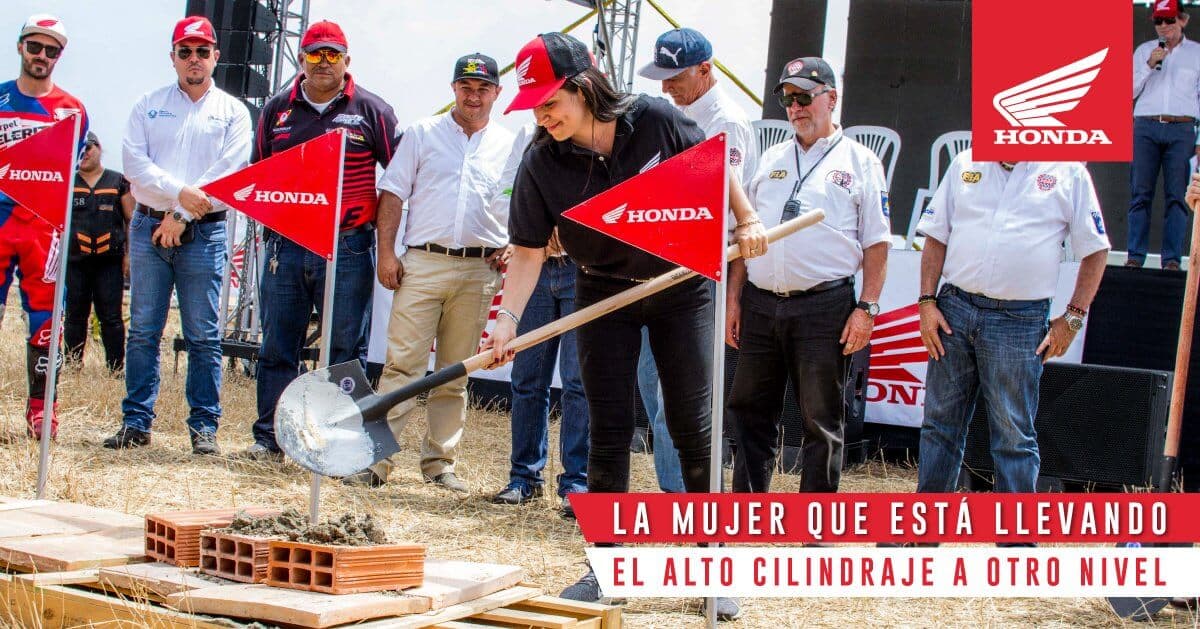 Honda y Diana Puerto