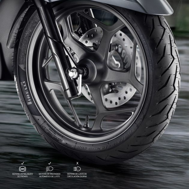 llanta delantera pirelli de moto scooter
