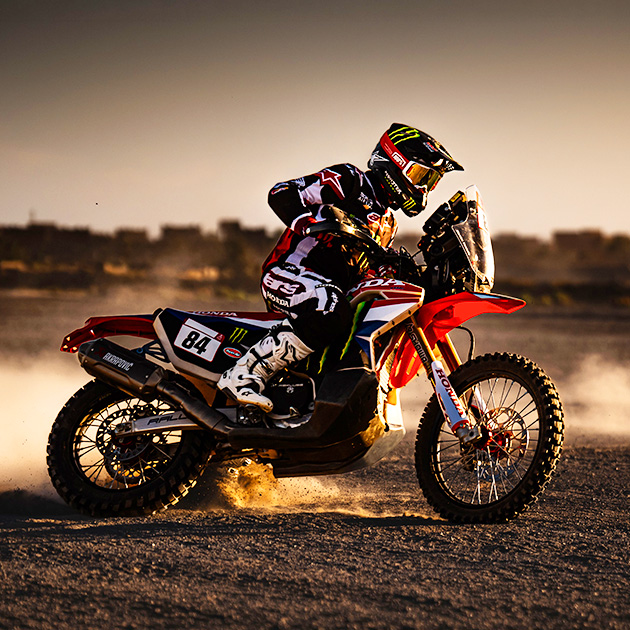 Moto off road en competencia rally dakar